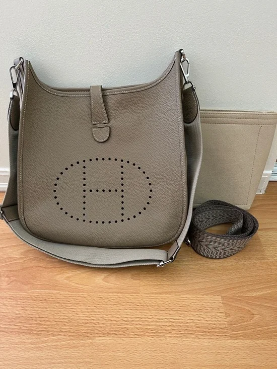 NWOT ✨Leather Strap Shoulder Bag with replacement shoulder strap and inner - Picture 1 of 11